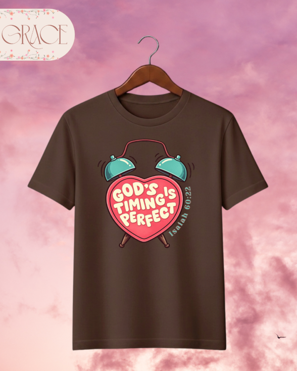 Camiseta Premium «God's Timing is Perfect» – Isaías 60:22