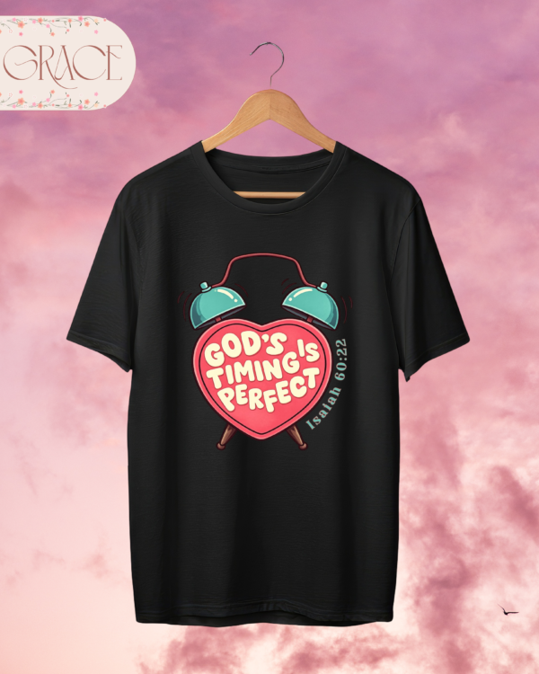 Camiseta Premium «God's Timing is Perfect» – Isaías 60:22