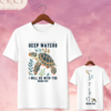 Camiseta "Deep Waters Turtle" – Isaiah 43:2 Sea Turtle Christian Tee