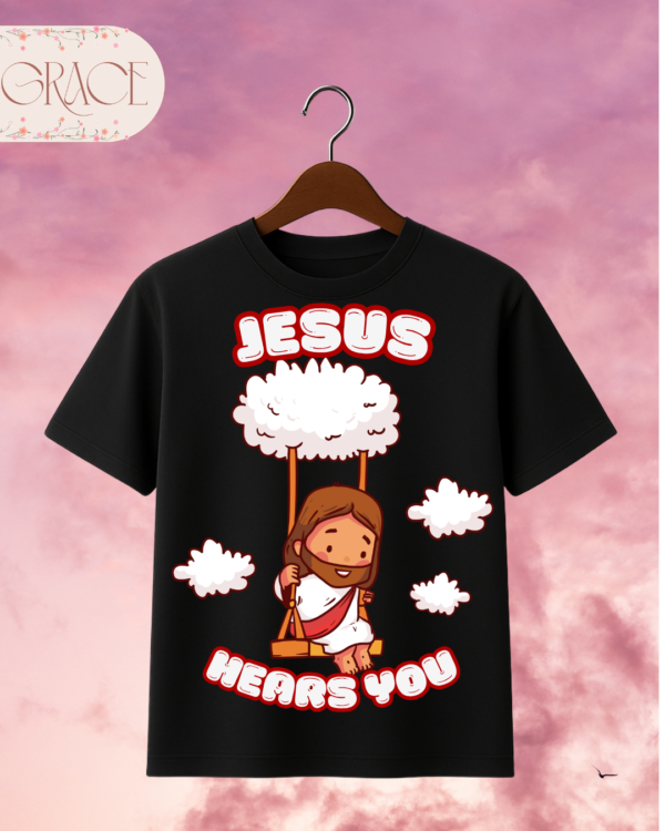 Camiseta Infantil "Jesus Hears You" Chibi – Colección Kids (Unisex)
