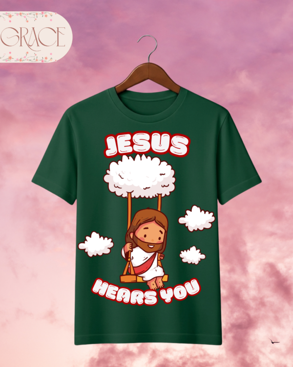 Camiseta Infantil "Jesus Hears You" Chibi – Colección Kids (Unisex)
