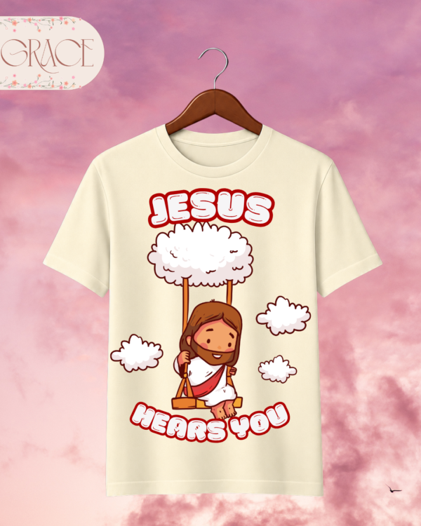Camiseta Infantil "Jesus Hears You" Chibi – Colección Kids (Unisex)