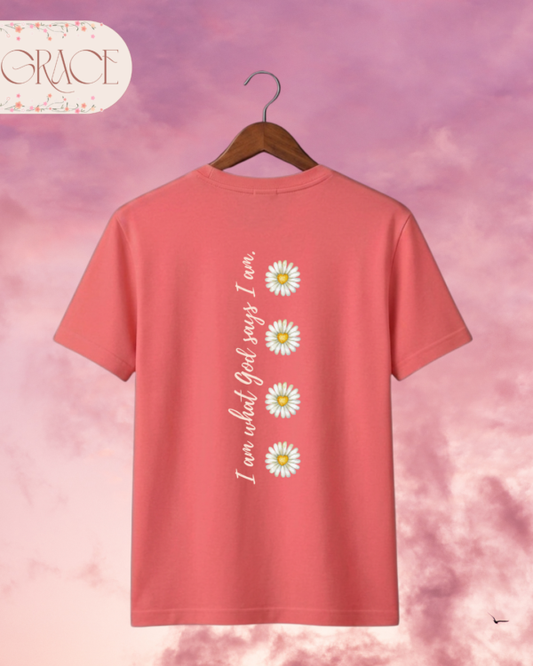 12 Camiseta de Mujer "God Says You Are" Margarita – Colección Damas