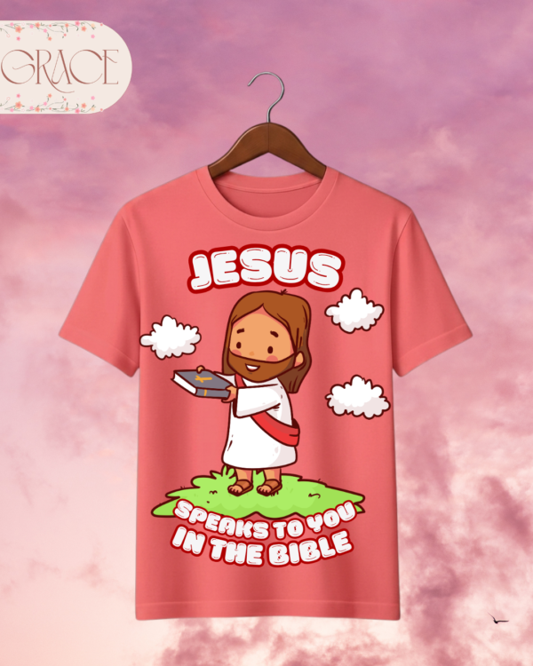 Camiseta Infantil "Jesus Speaks to You in the Bible" Chibi – Colección Kids (Unisex)