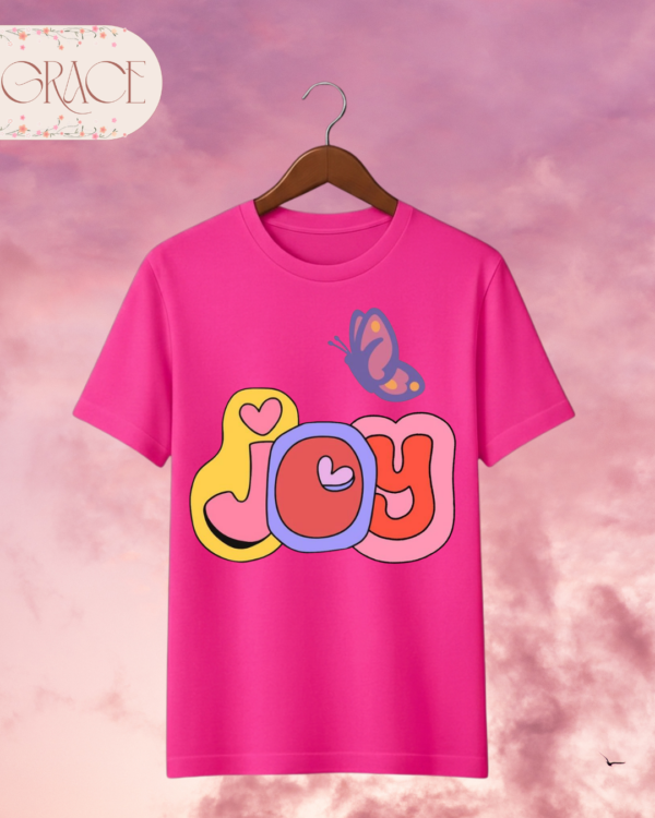 Camiseta de Mujer "Joy" con Mariposa Retro – Colección Damas