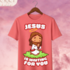 Camiseta Infantil "Jesus Is Waiting for You" Chibi – Colección Kids (Unisex)