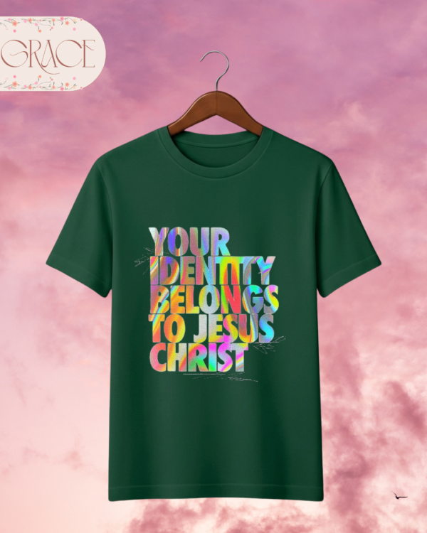 22 Camiseta de Mujer "Your Identity Belongs to Jesus Christ" – Colección Damas