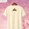 Camiseta "Be Strong and Courageous" – Joshua 1:9 Mountain Patch Tee