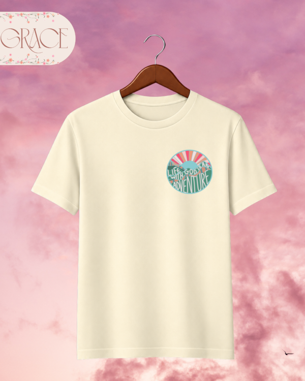 Camiseta Premium «Life with God is an Adventure» -- Edición Mint Green (Doble Estampado)
