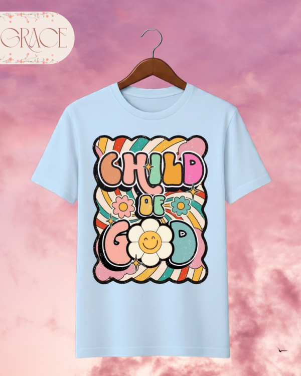 43 Camiseta Infantil "Child of God Retro Groovy" – Colección Kids (Niñas)