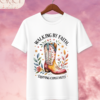 Camiseta Premium «Walking by Faith, Tripping Constantly» -- Edición Off White