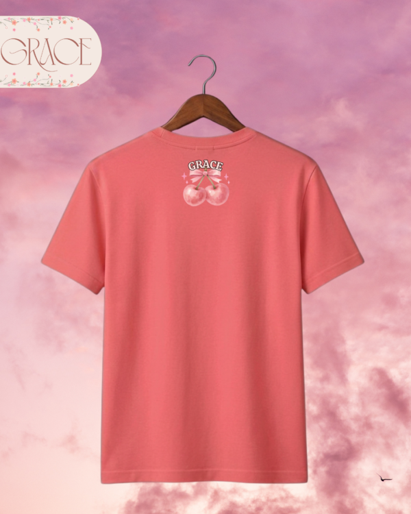 64 Camiseta de Mujer "I'm Not Perfect, But Grace Looks Cute on Me" (Doble Estampado) – Colección Damas