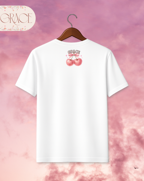 70 Camiseta de Mujer "I'm Not Perfect, But Grace Looks Cute on Me" (Doble Estampado) – Colección Damas