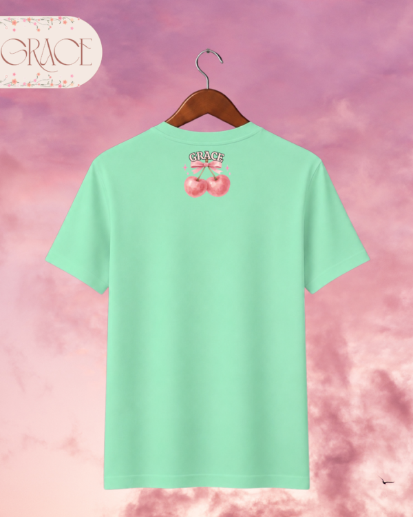 72 Camiseta de Mujer "I'm Not Perfect, But Grace Looks Cute on Me" (Doble Estampado) – Colección Damas