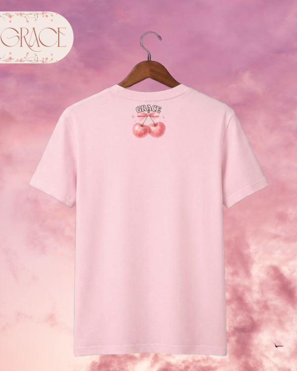 76 Camiseta de Mujer "I'm Not Perfect, But Grace Looks Cute on Me" (Doble Estampado) – Colección Damas