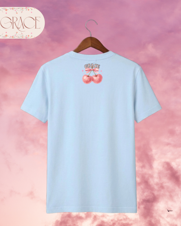 78 Camiseta de Mujer "I'm Not Perfect, But Grace Looks Cute on Me" (Doble Estampado) – Colección Damas
